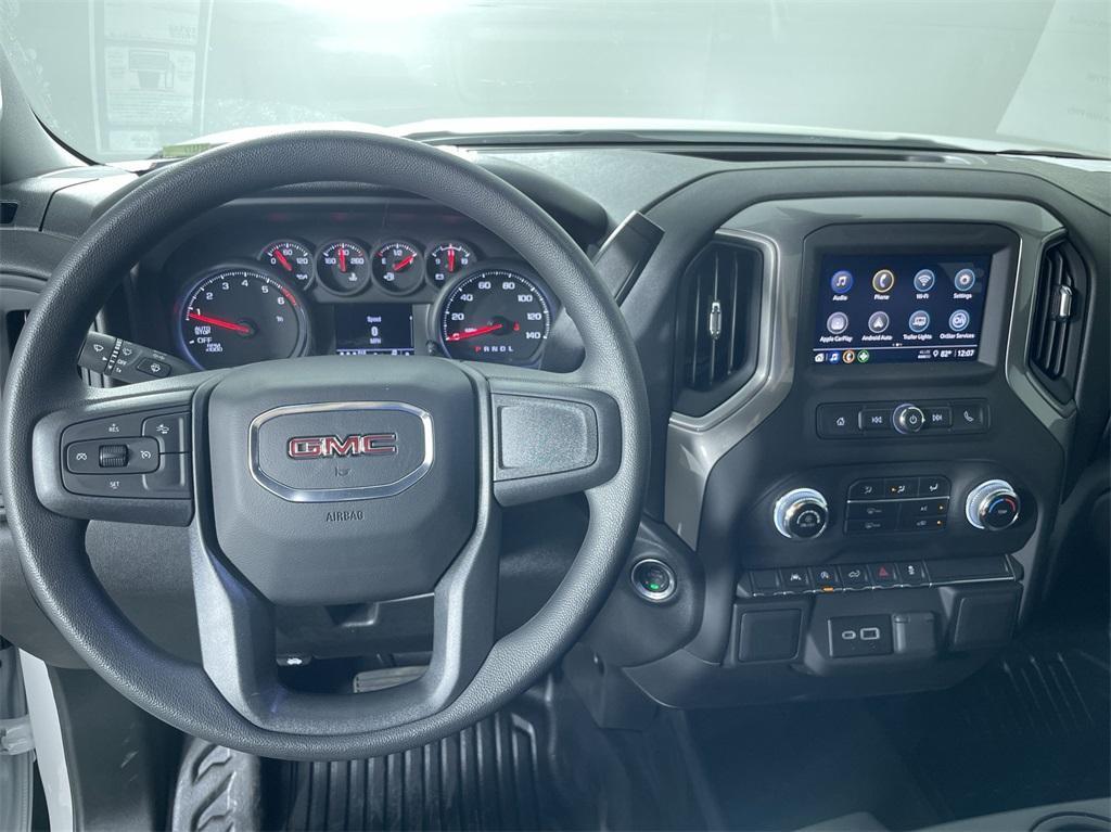 new 2025 GMC Sierra 1500 car, priced at $45,354