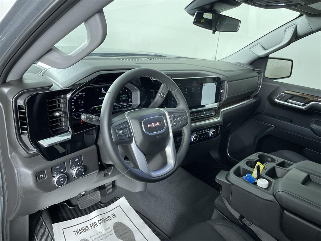 new 2024 GMC Sierra 1500 car, priced at $54,200