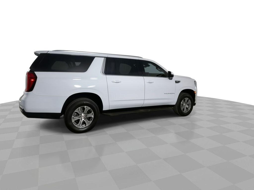 used 2024 GMC Yukon XL car, priced at $56,900