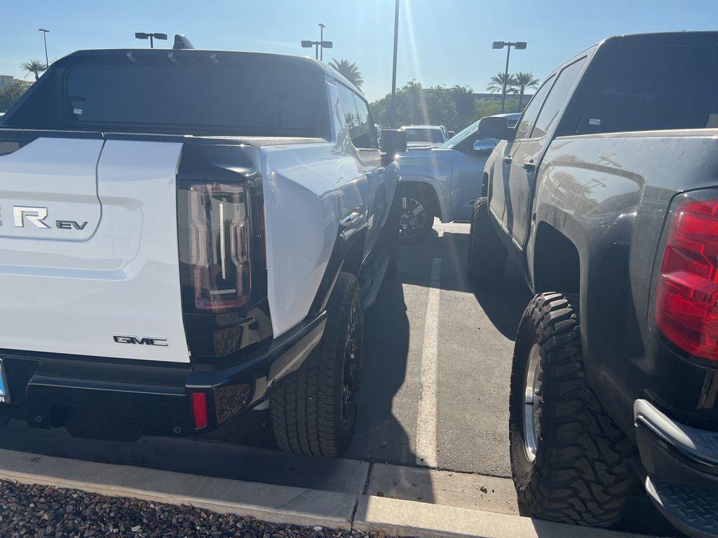 used 2025 GMC HUMMER EV Pickup car