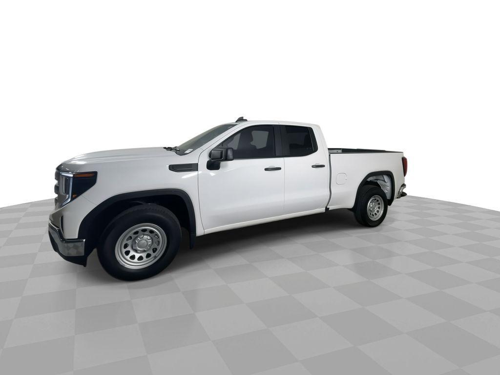 used 2023 GMC Sierra 1500 car, priced at $34,318