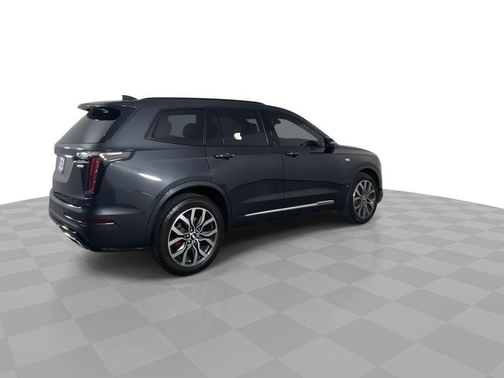 used 2022 Cadillac XT6 car, priced at $44,335