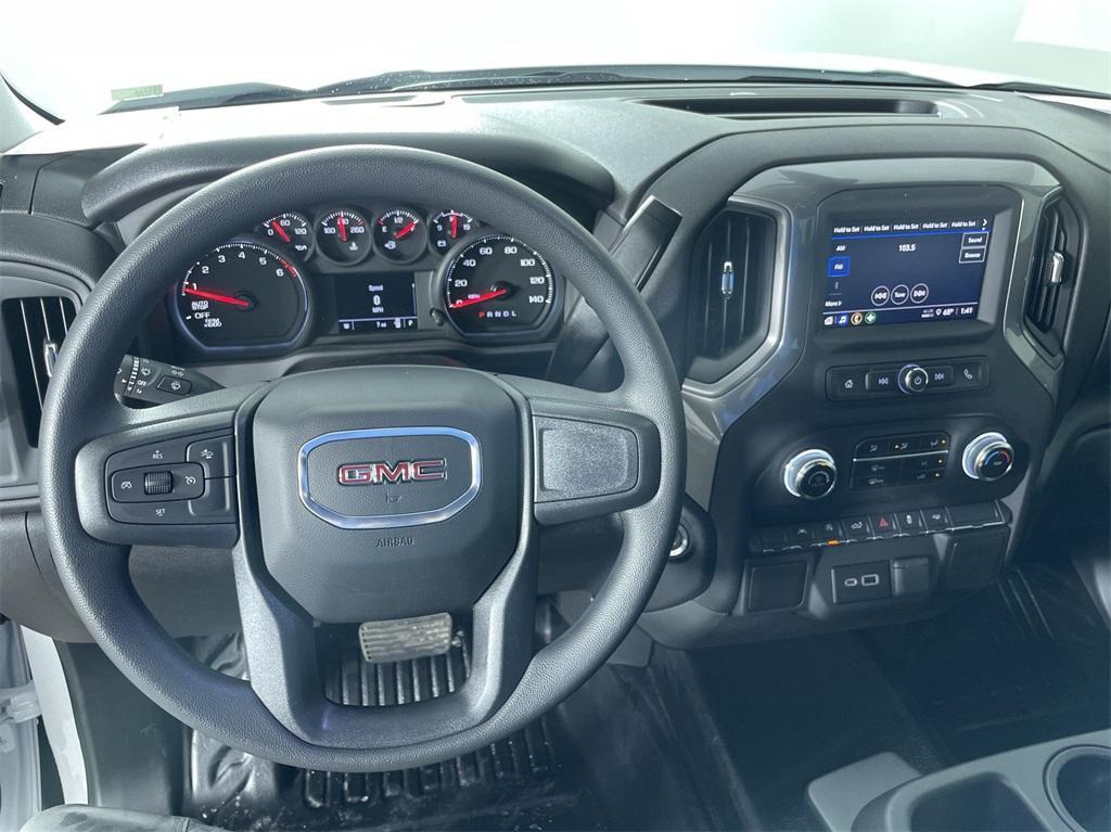 new 2025 GMC Sierra 1500 car, priced at $45,430