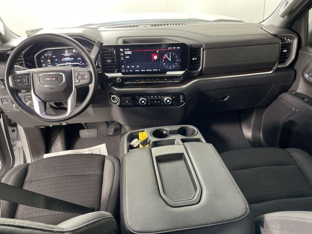 used 2023 GMC Sierra 1500 car, priced at $39,000