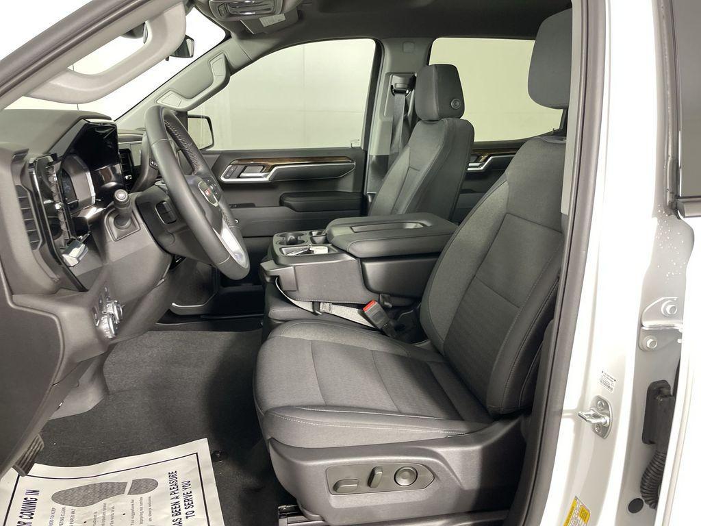 used 2025 GMC Sierra 1500 car, priced at $47,647