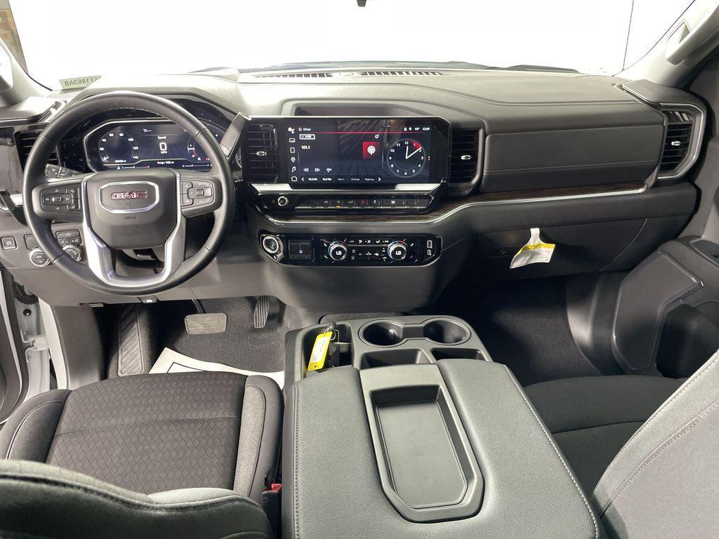used 2024 GMC Sierra 1500 car, priced at $41,063