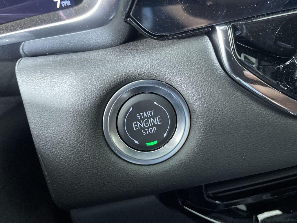 used 2025 GMC Canyon car, priced at $36,687