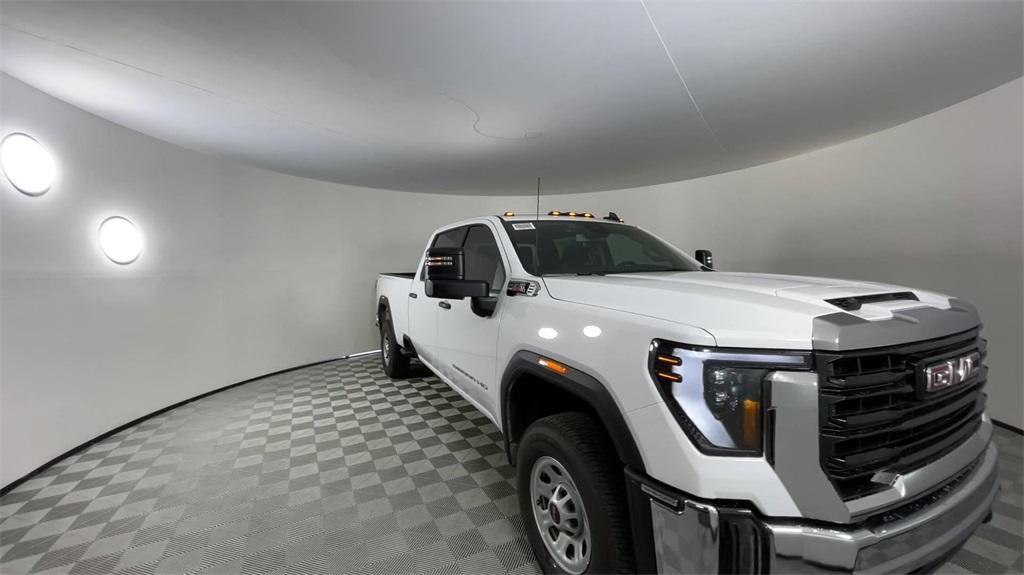 new 2024 GMC Sierra 3500 car, priced at $68,660