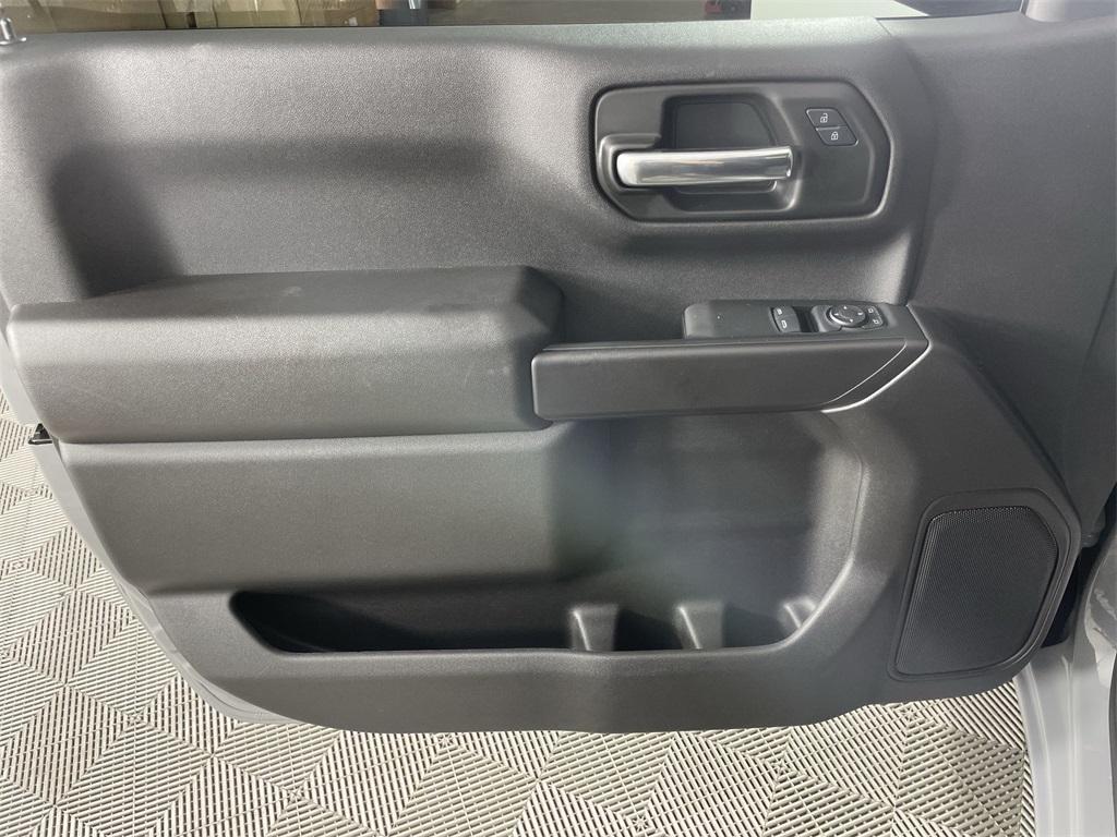 used 2024 GMC Sierra 1500 car, priced at $38,400