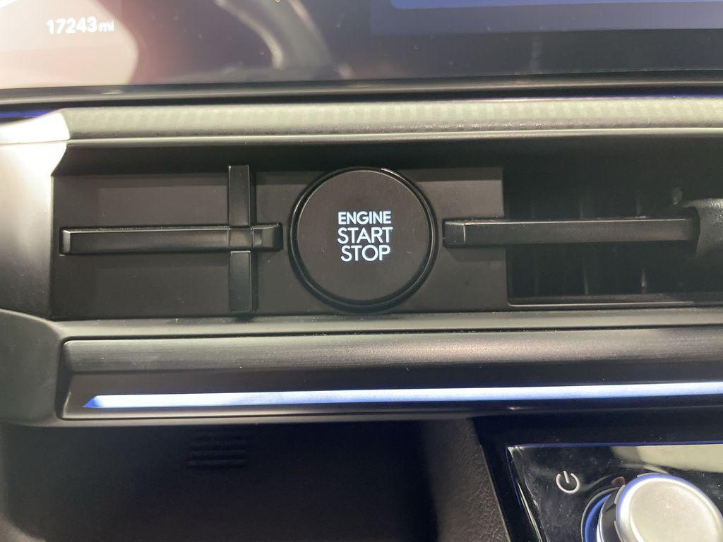 used 2024 Hyundai Santa Fe car, priced at $37,107