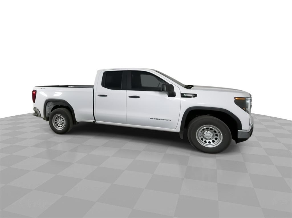 new 2025 GMC Sierra 1500 car, priced at $45,354