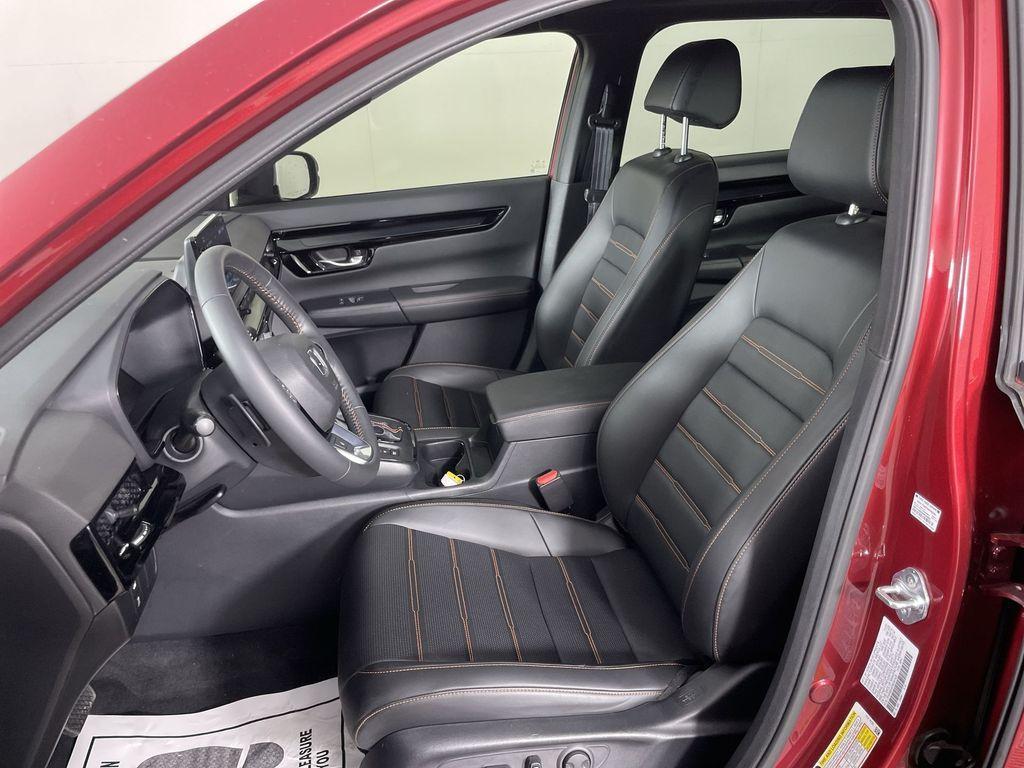 used 2024 Honda CR-V Hybrid car, priced at $33,364