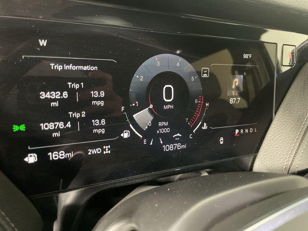 used 2025 GMC Yukon XL car, priced at $87,999