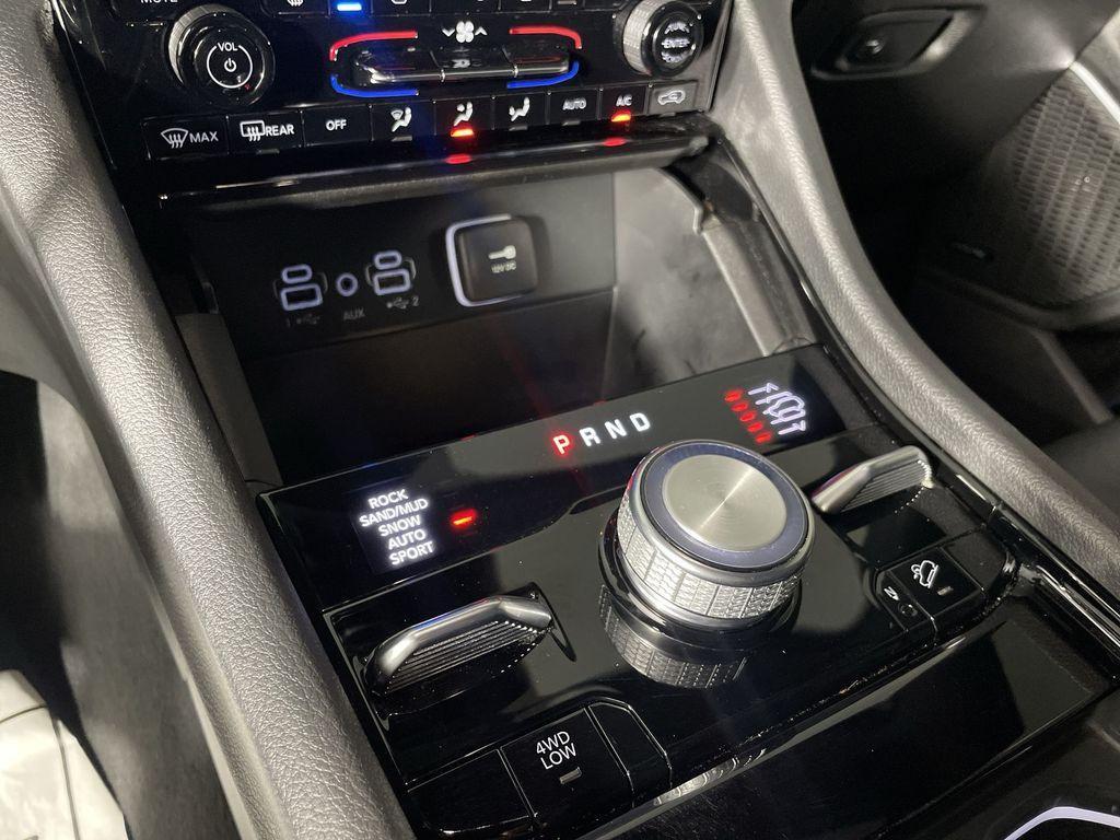 used 2024 Jeep Grand Cherokee L car, priced at $45,762