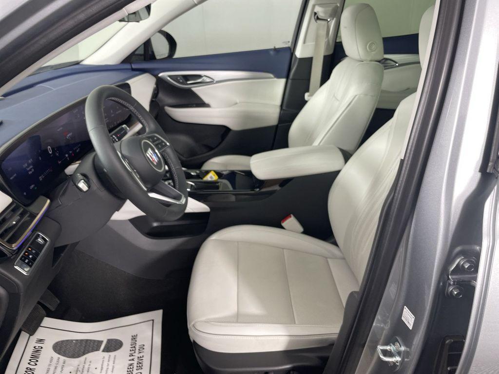 used 2025 Buick Envision car, priced at $45,600
