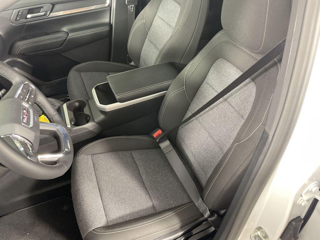 new 2026 GMC Terrain car, priced at $33,290