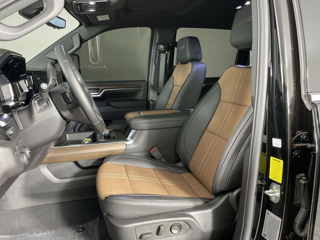 used 2024 Chevrolet Silverado 2500 car, priced at $72,565