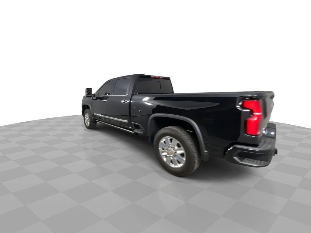 used 2024 Chevrolet Silverado 2500 car, priced at $72,565