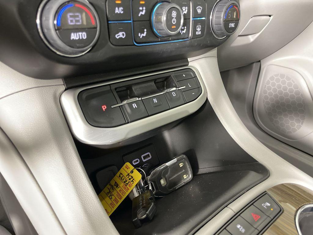 used 2023 GMC Acadia car, priced at $25,149