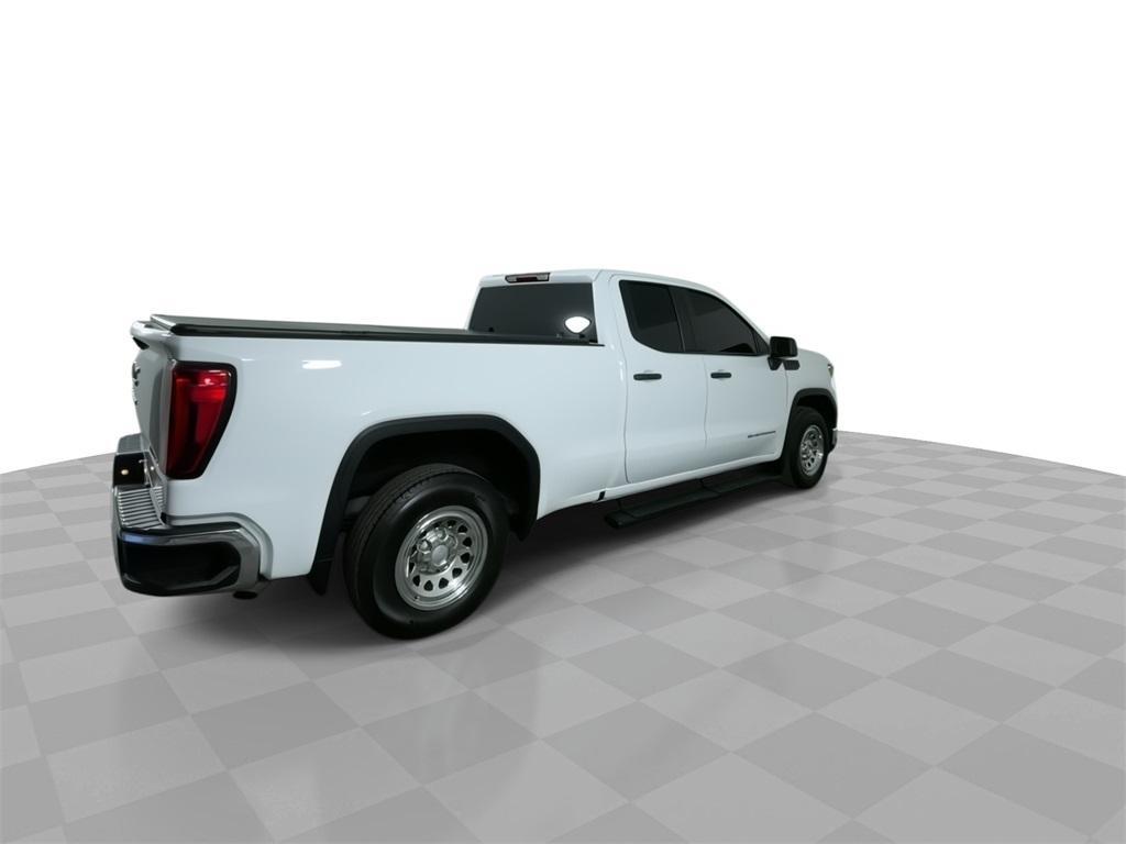 used 2024 GMC Sierra 1500 car, priced at $34,900