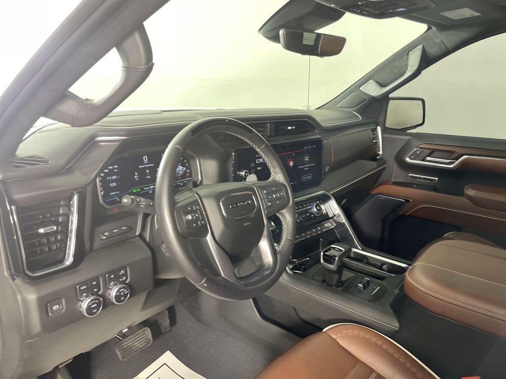 used 2023 GMC Sierra 1500 car, priced at $62,900
