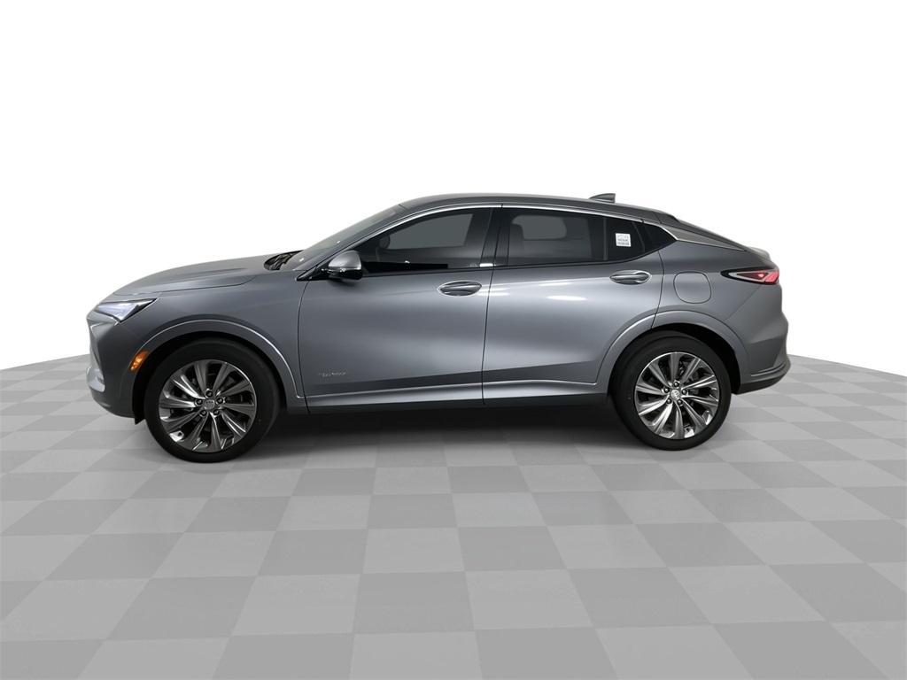new 2025 Buick Envista car, priced at $29,895