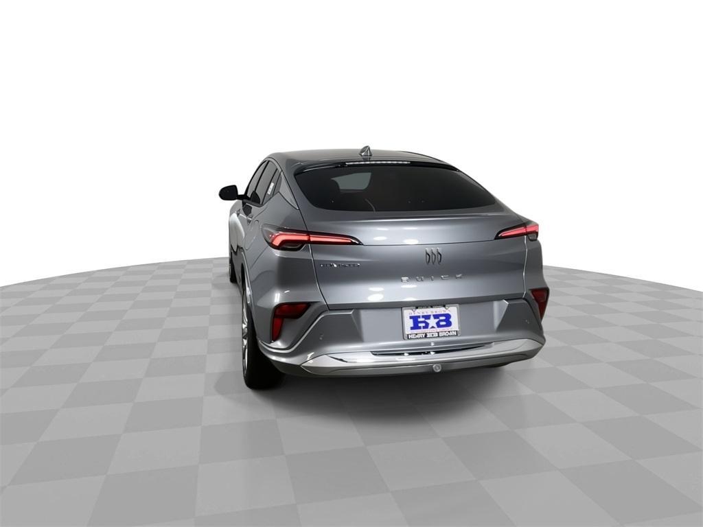 new 2025 Buick Envista car, priced at $29,895