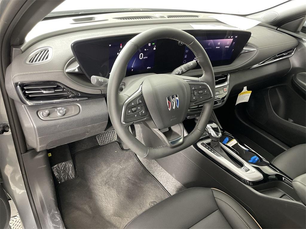 new 2025 Buick Envista car, priced at $29,895