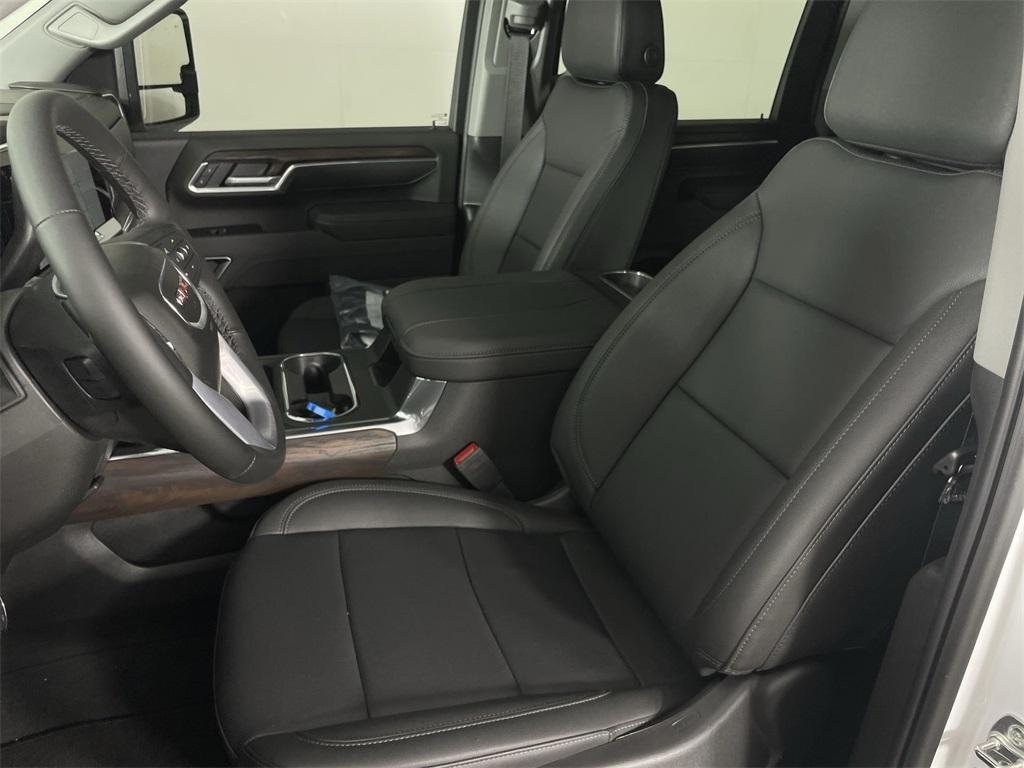 new 2025 GMC Sierra 2500 car, priced at $79,250