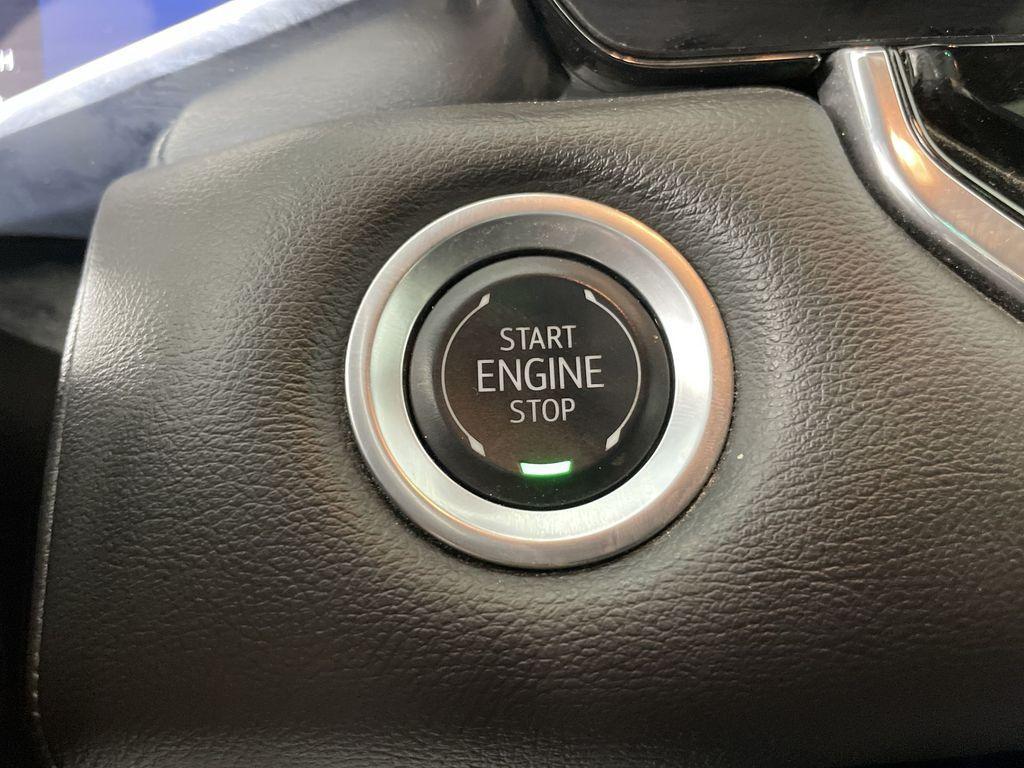 used 2024 GMC Canyon car, priced at $40,504