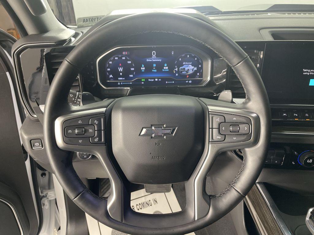 used 2025 Chevrolet Silverado 1500 car, priced at $59,084