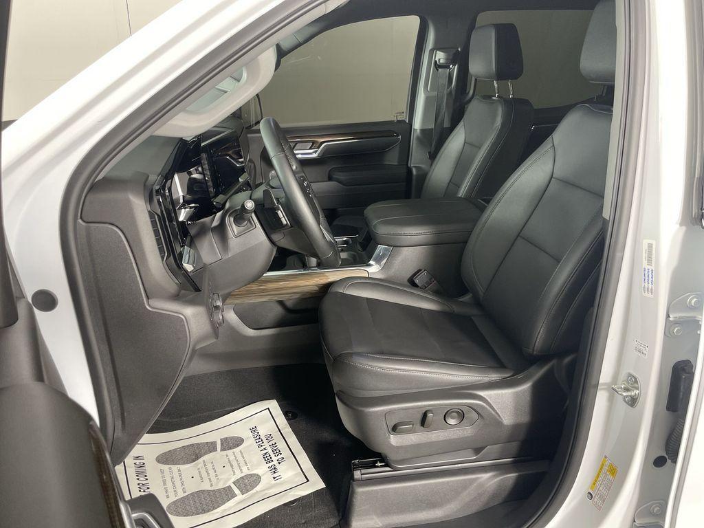 used 2025 Chevrolet Silverado 1500 car, priced at $59,084