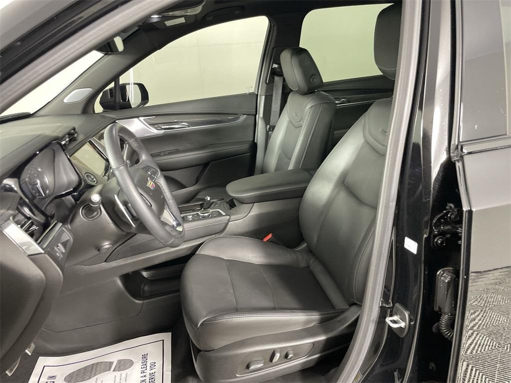 used 2024 Cadillac XT6 car, priced at $54,081