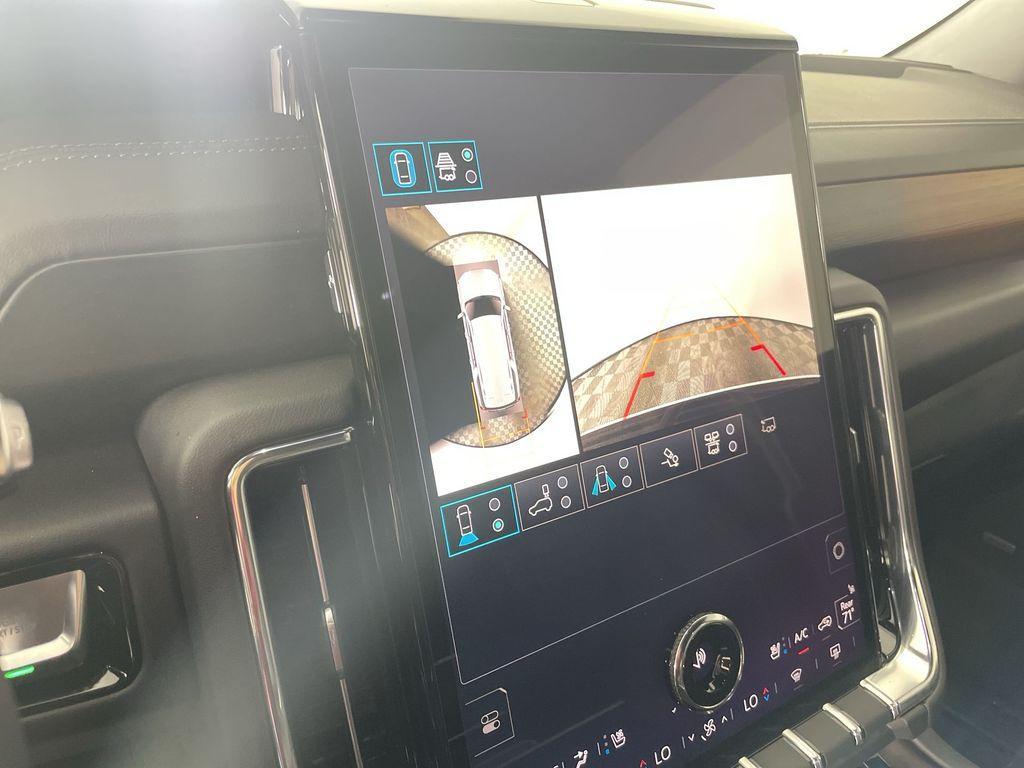 used 2025 GMC Yukon XL car, priced at $88,384