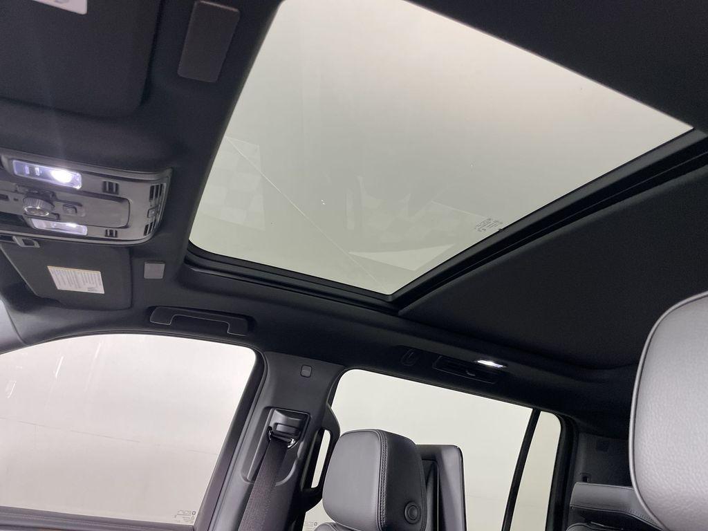 used 2025 GMC Yukon XL car, priced at $88,384