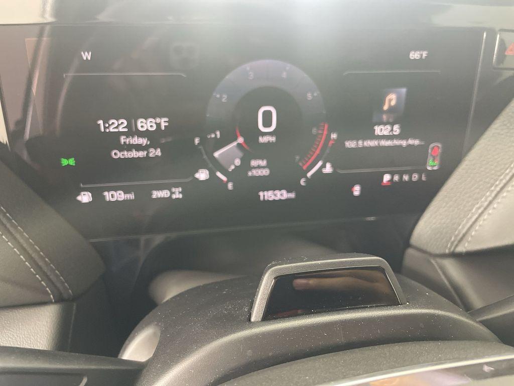 used 2025 GMC Yukon XL car, priced at $88,384