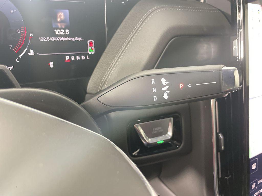 used 2025 GMC Yukon XL car, priced at $88,384