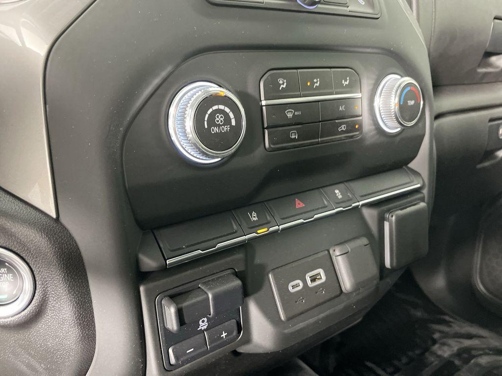 new 2024 GMC Sierra 3500 car, priced at $65,332