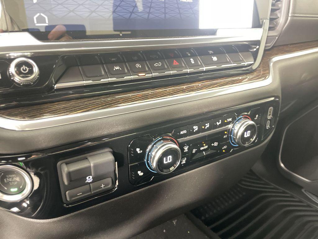 new 2025 GMC Sierra 1500 car, priced at $48,840