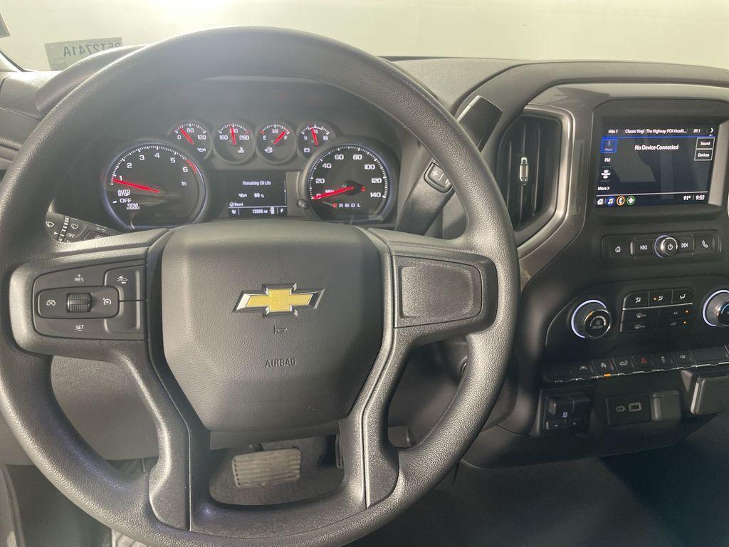 used 2025 Chevrolet Silverado 1500 car, priced at $38,176