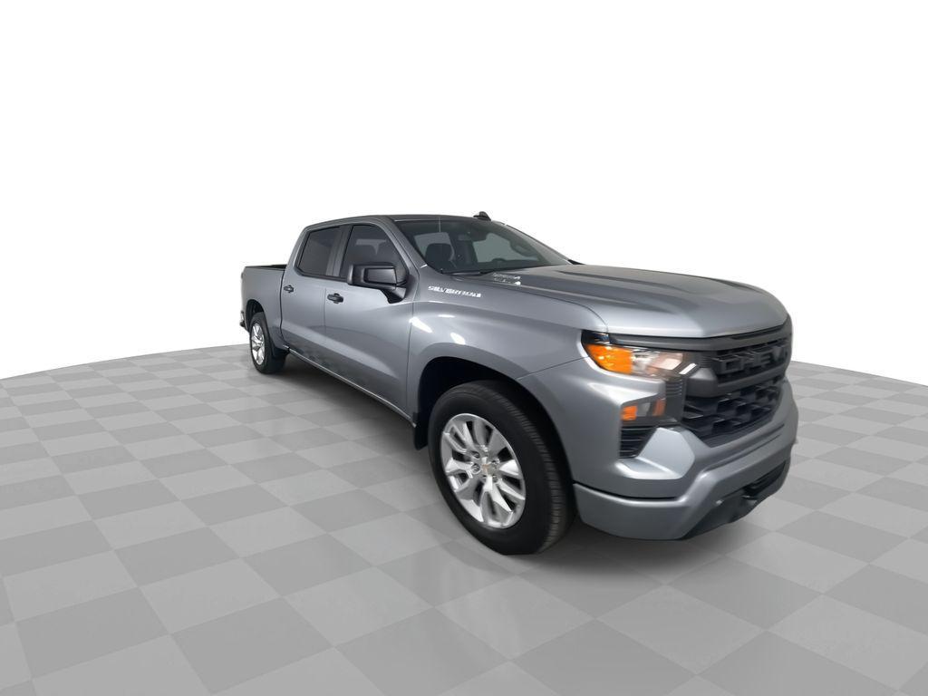 used 2025 Chevrolet Silverado 1500 car, priced at $38,176