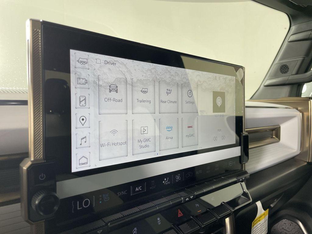 new 2025 GMC HUMMER EV Pickup car, priced at $99,640