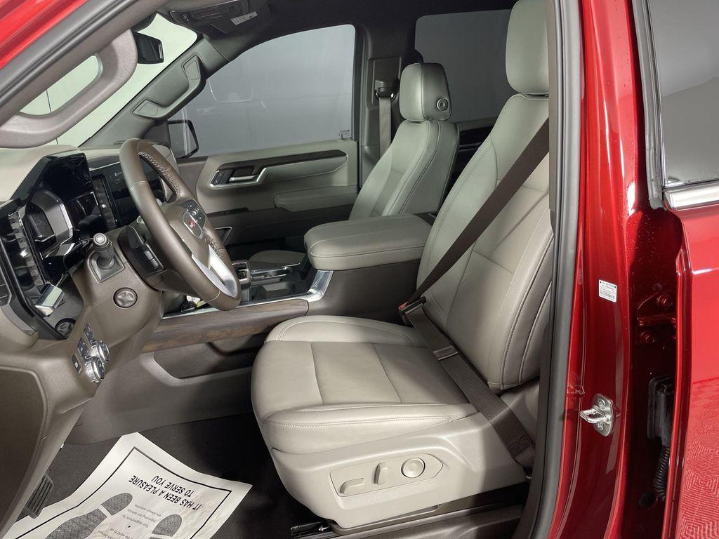 used 2025 GMC Sierra 1500 car, priced at $58,999