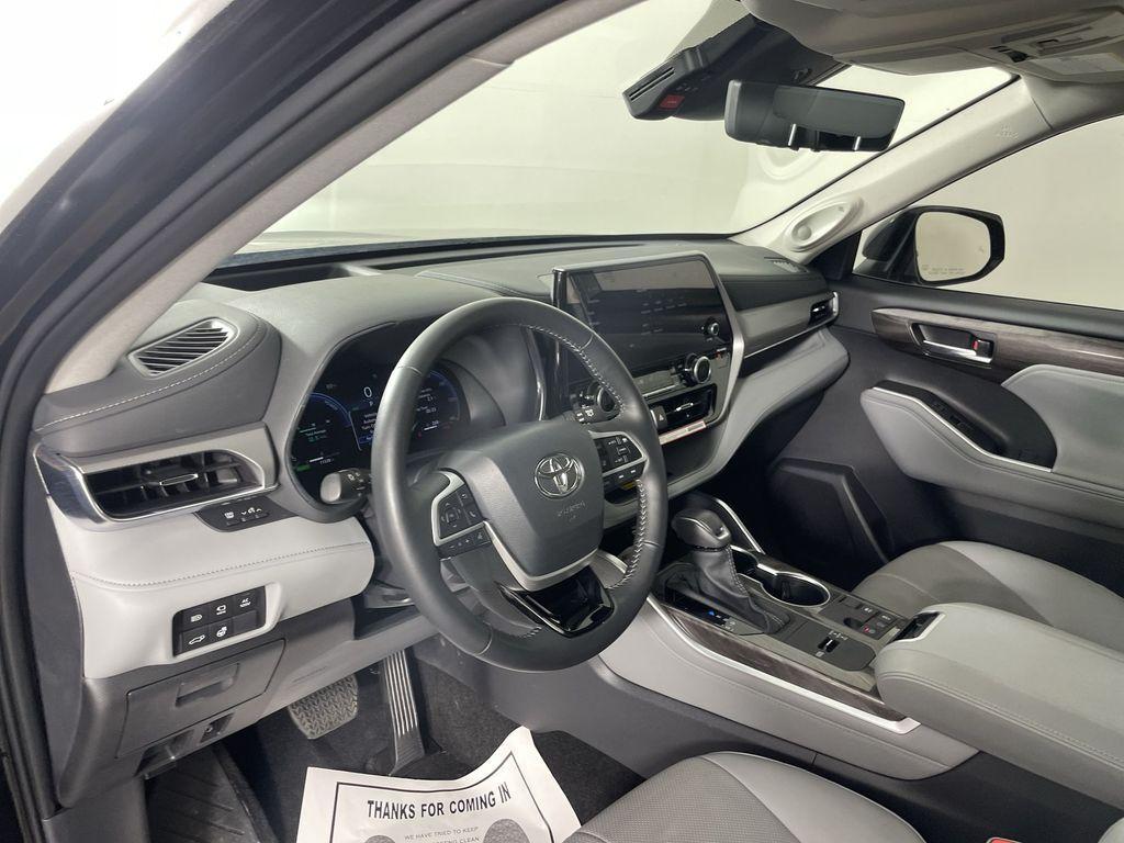 used 2024 Toyota Highlander Hybrid car, priced at $49,700