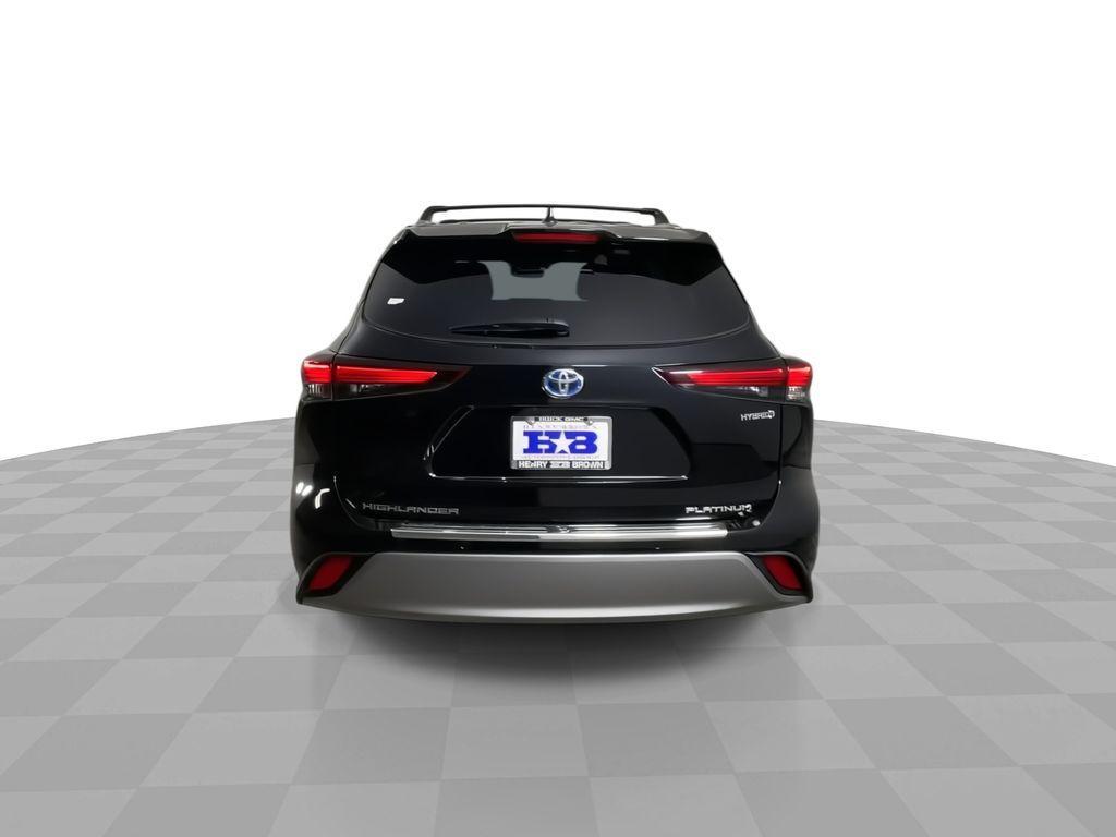 used 2024 Toyota Highlander Hybrid car, priced at $49,700
