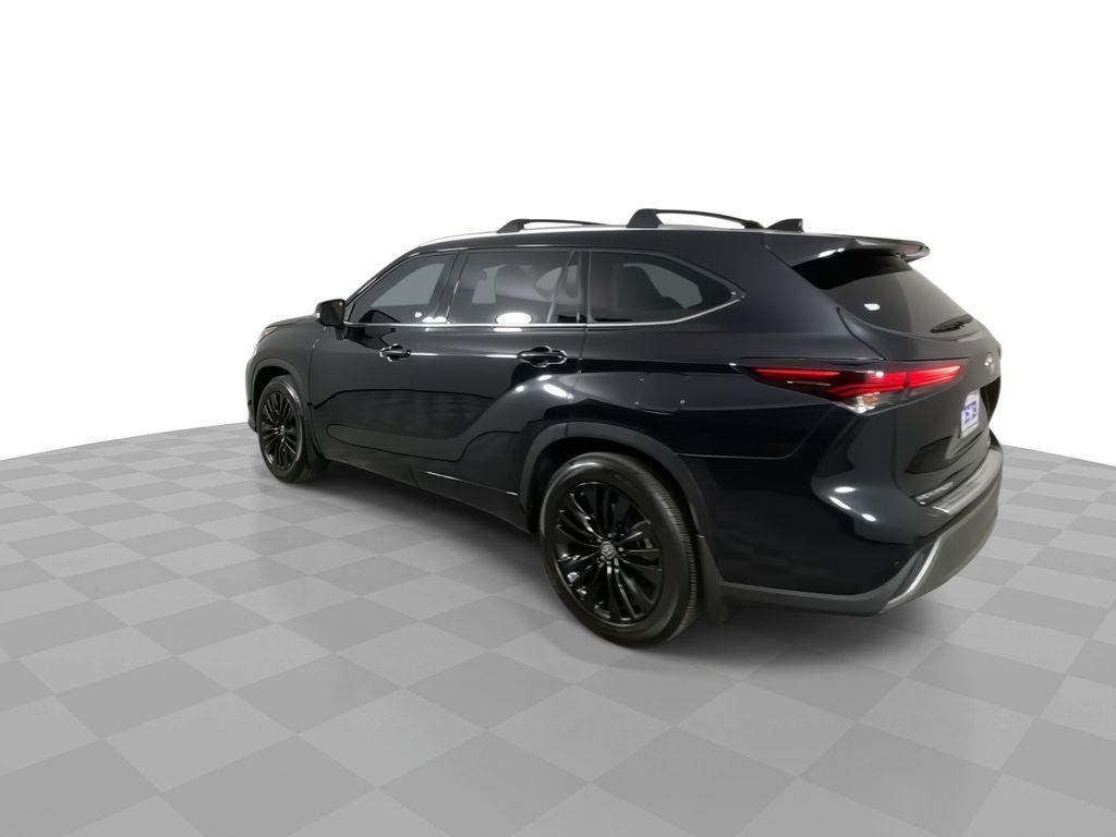 used 2024 Toyota Highlander Hybrid car, priced at $49,700