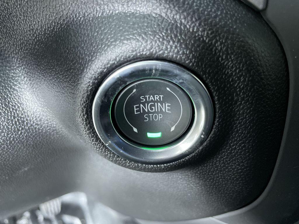 used 2025 GMC Sierra 1500 car, priced at $38,000