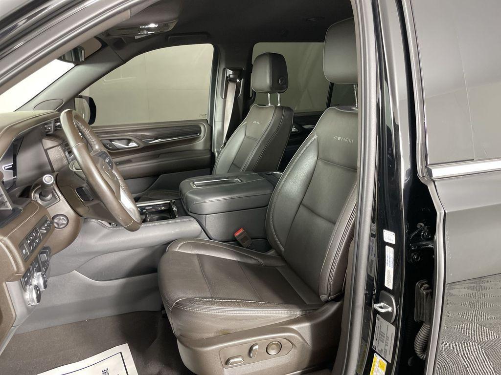 used 2022 GMC Yukon car, priced at $60,240