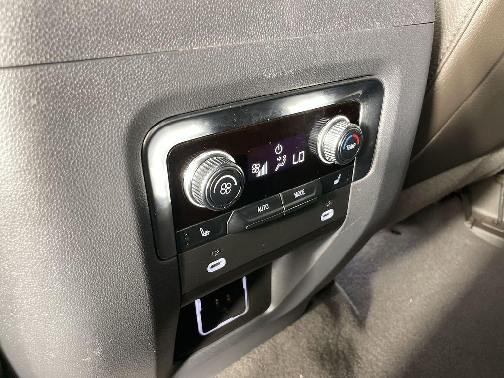 used 2022 GMC Yukon car, priced at $60,240