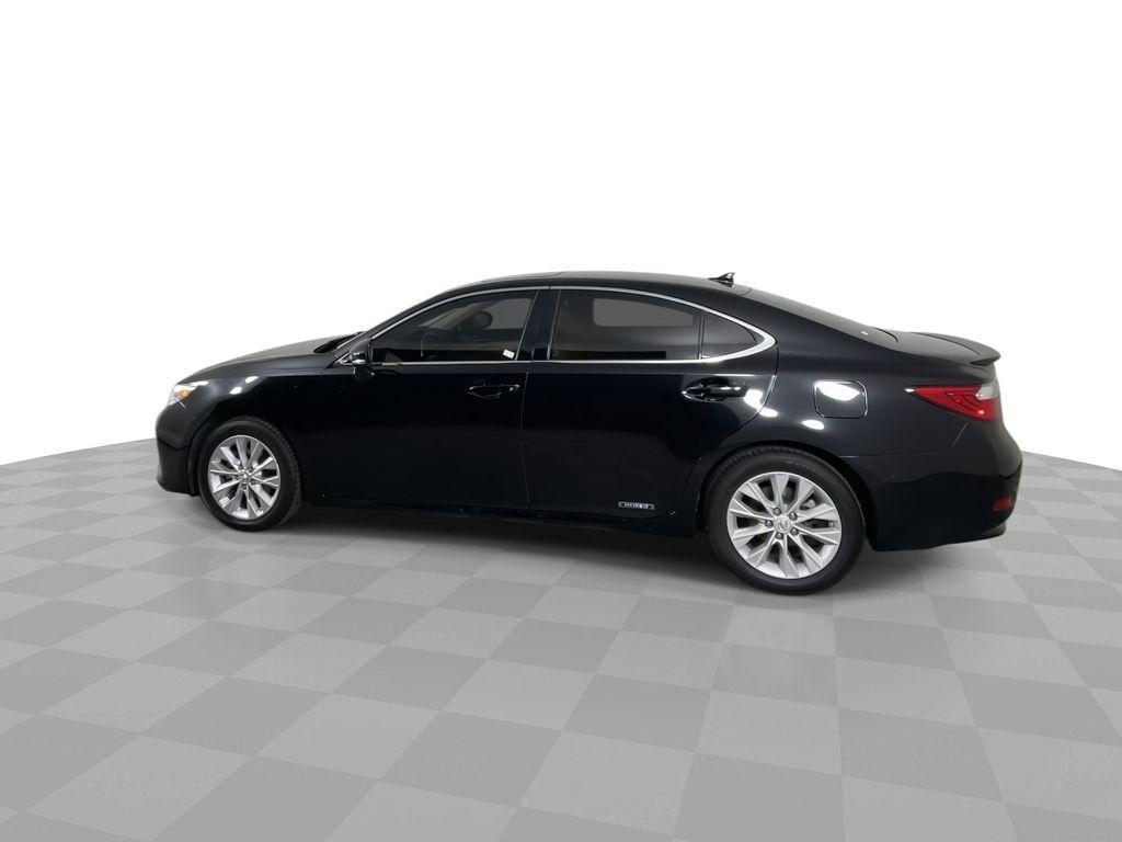used 2014 Lexus ES 300h car, priced at $16,067